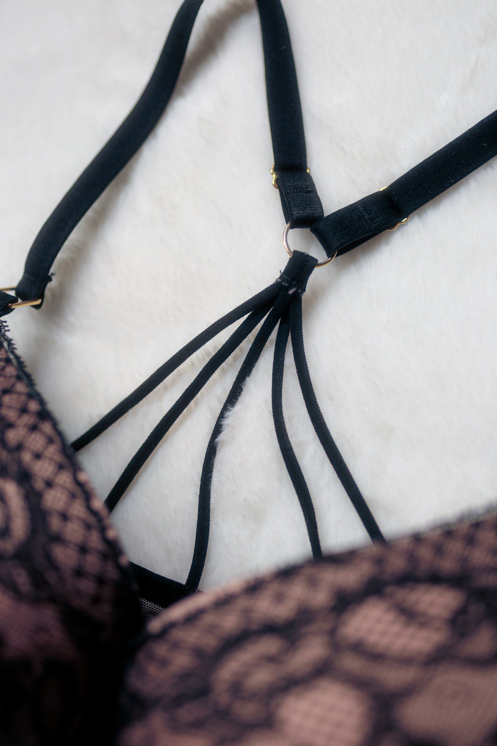 Victoria's Secret 34D Bombshell Plunge Push-up Bra Black Beige Lace