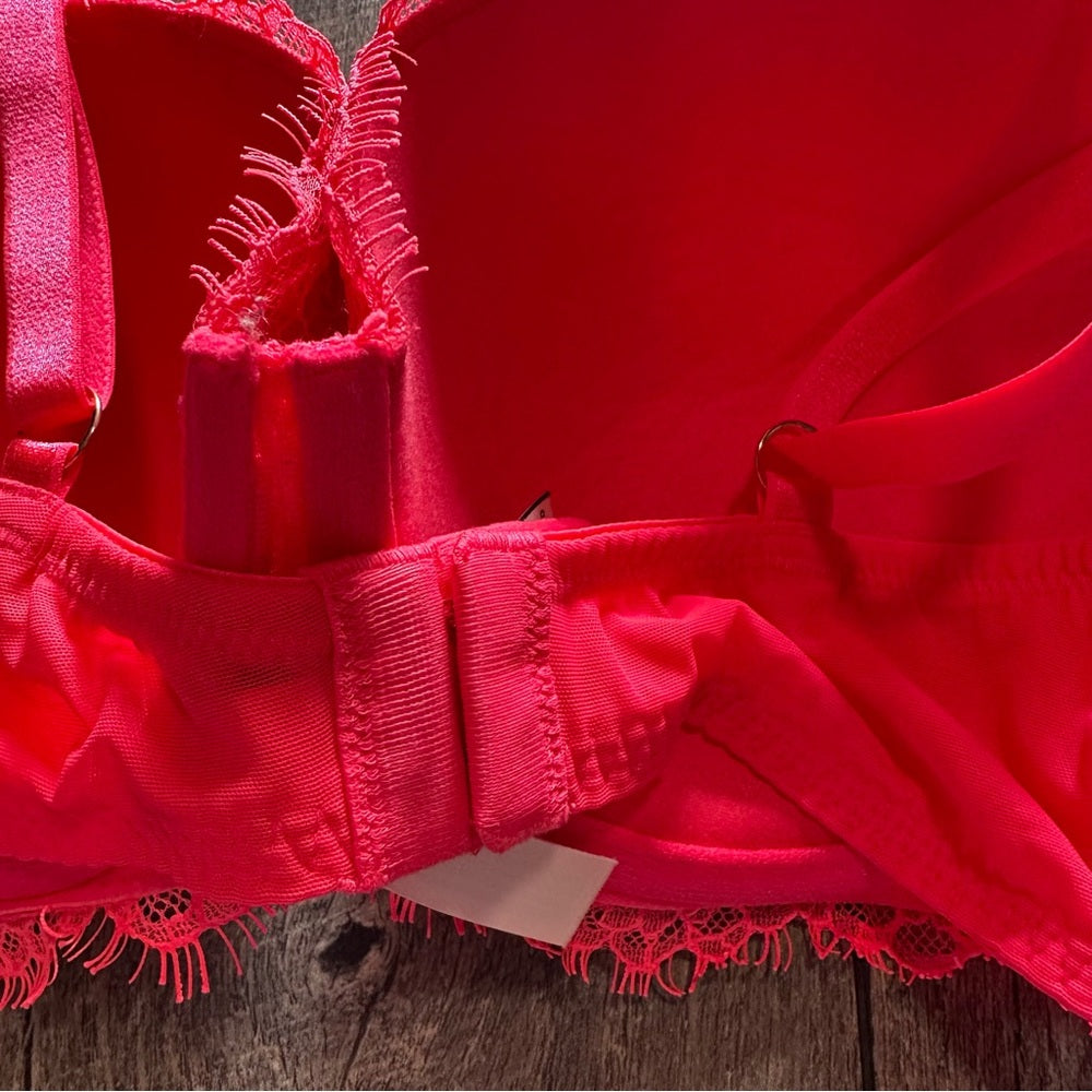 Victoria's Secret Dream Angels Lined Demi Lace Bra